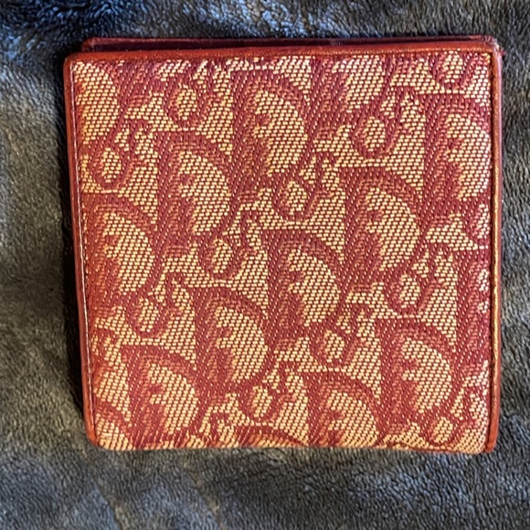 Christian Dior Monogram compact wallet in red - Picture 12 of 15